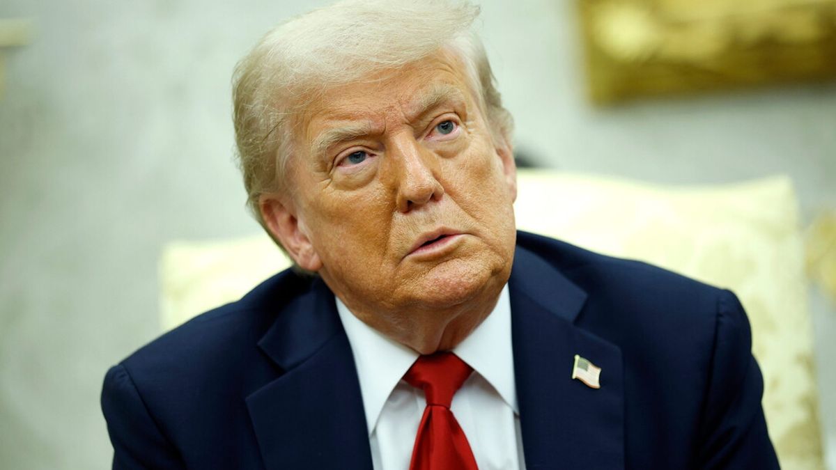 president-donald-trump-delivers-remarks-during-a-meeting-news-photo-1752825944