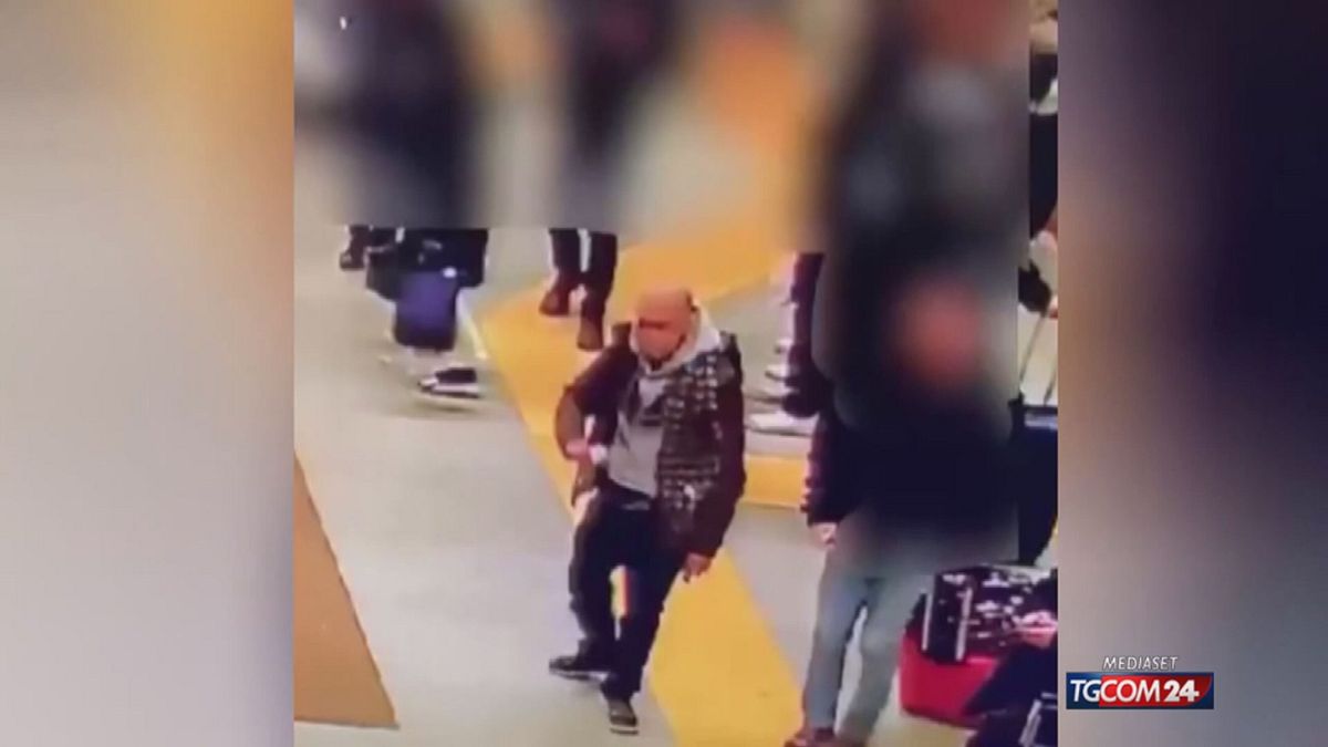 12.00 BOLOGNA, CAPOTRENO UCCISO