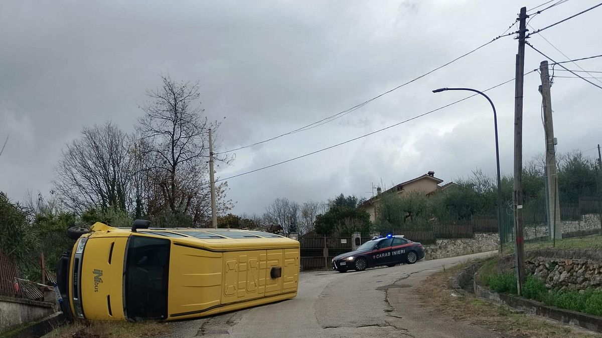 cervaro frosinone scuolabus