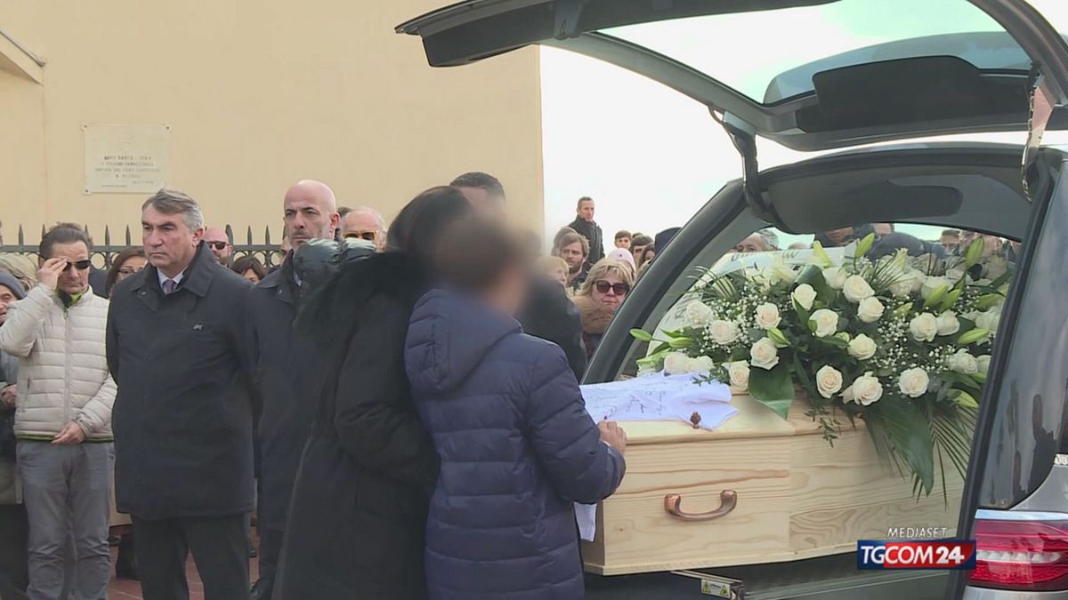 18.00 GENOVA, FUNERALI EMANUELE GALOPPINI SRV