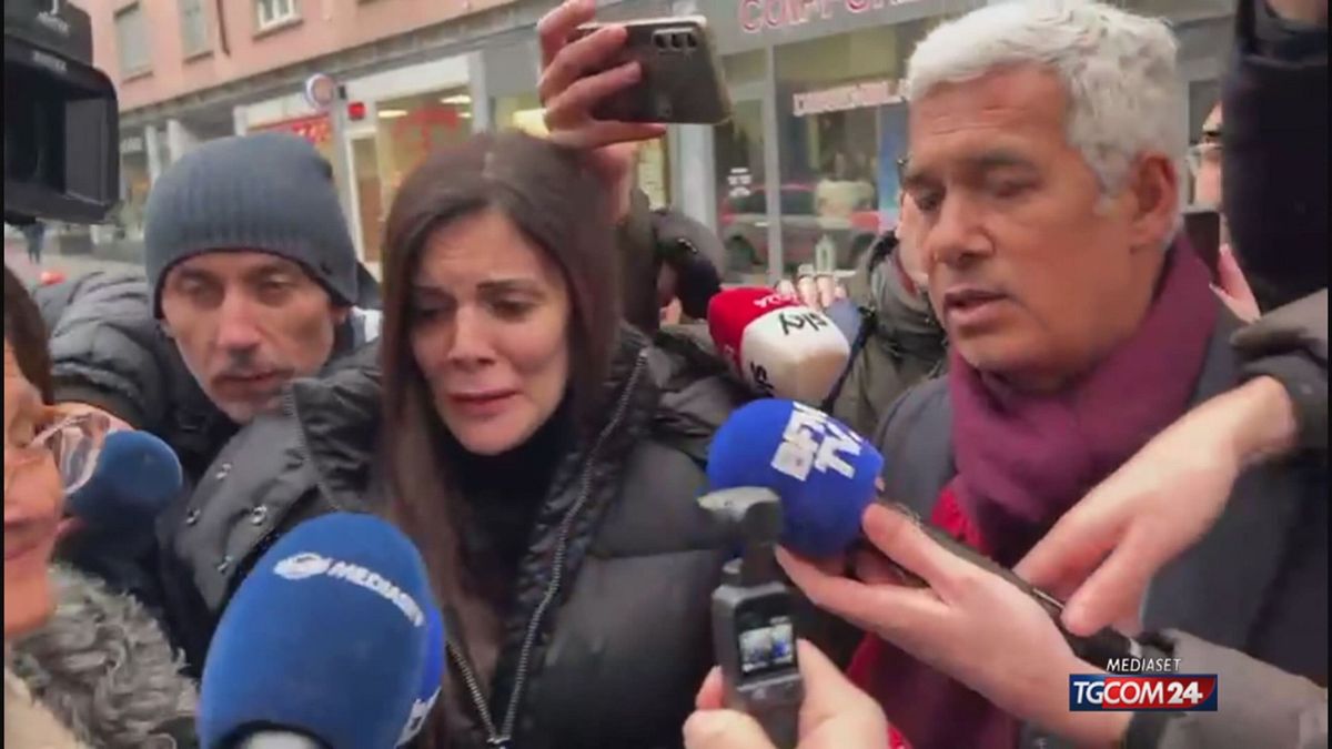 15 MOGLIE CHIEDE SCUSA