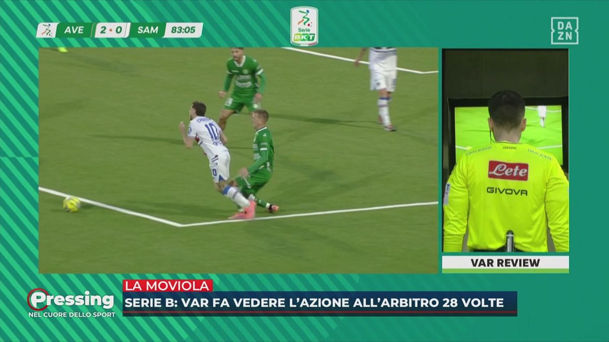 La follia di Avellino-Sampdoria: l'arbitro rivede l'episodio 28 volte