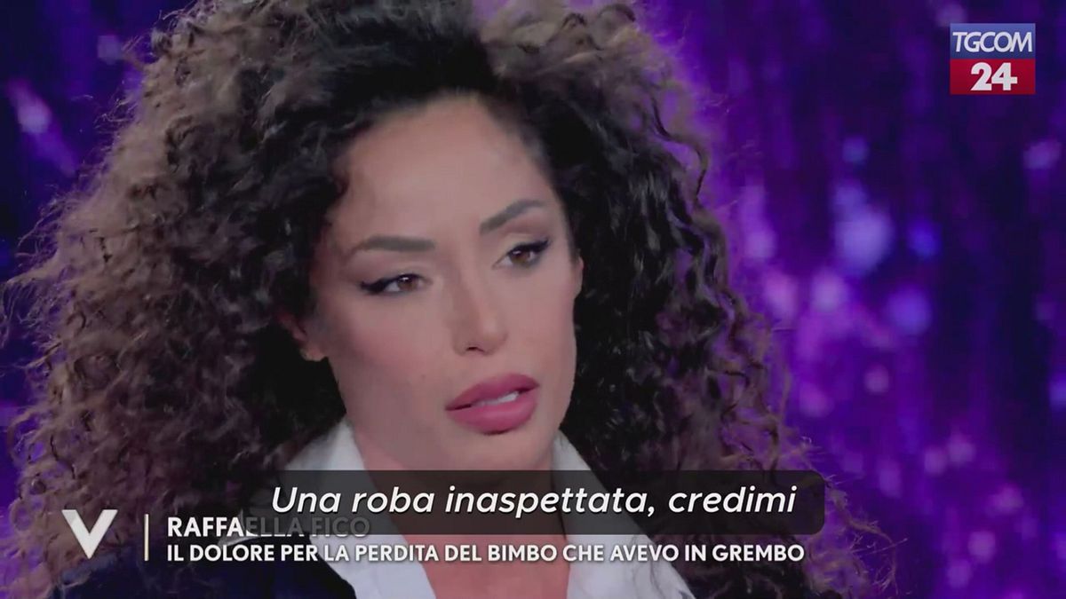 Raffaella Fico e la perdita del bimbo al quinto mese di gravidanza: "Un dolore immenso"