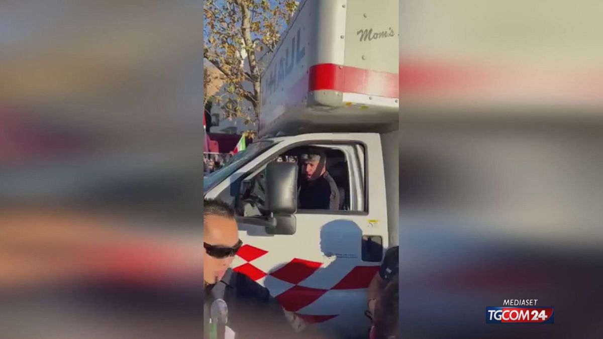 FURGONE FOLLA LOS ANGELES X SITO SRV