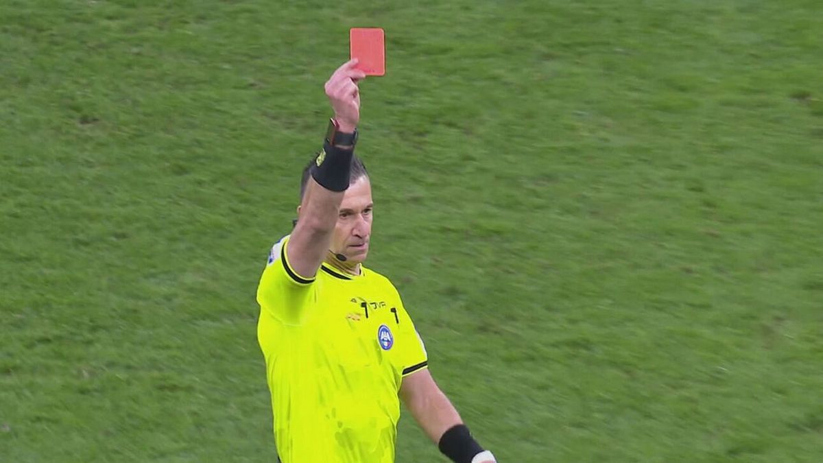 Altra giornata, altra bufera arbitri