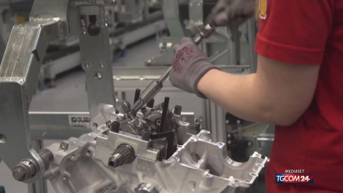 12.00 STIPENDI, OBBLIGO CONFRONTI TRA COLLEGHI SRV