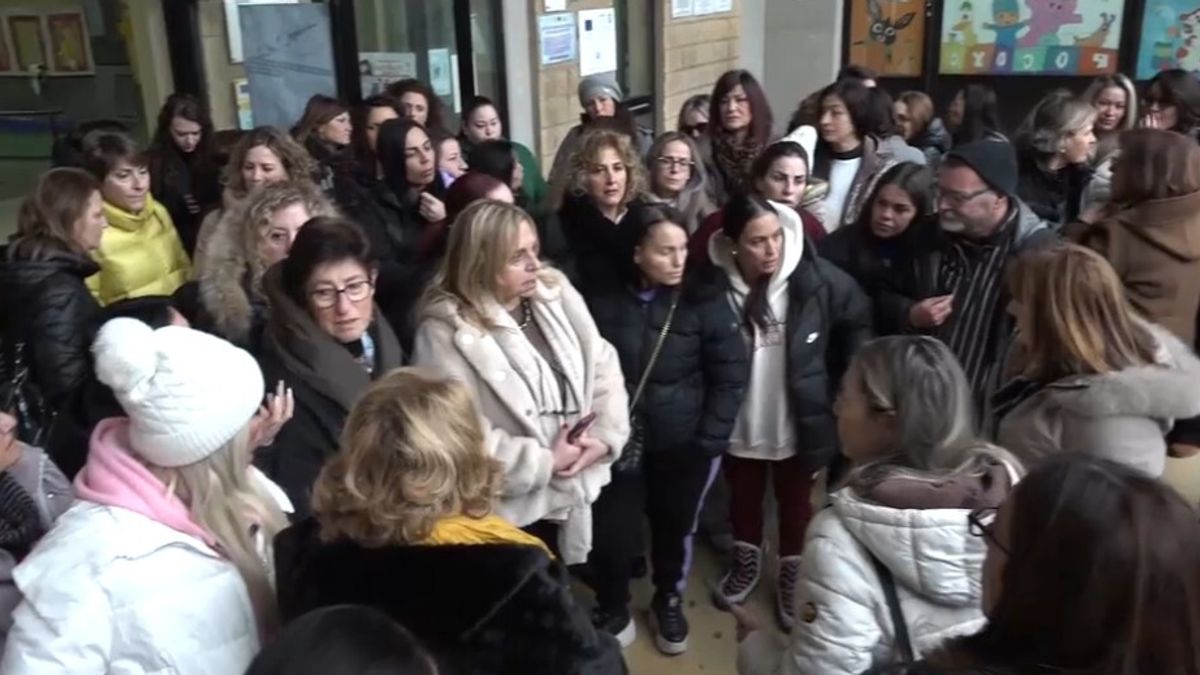 Napoli, mamme occupano la scuola inutilizzata a Ponticelli