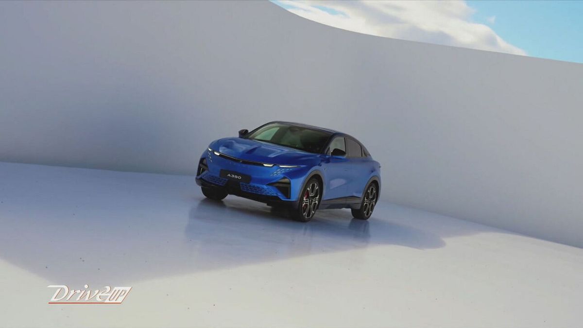 Agile, raffinata, sportiva: Alpine A390