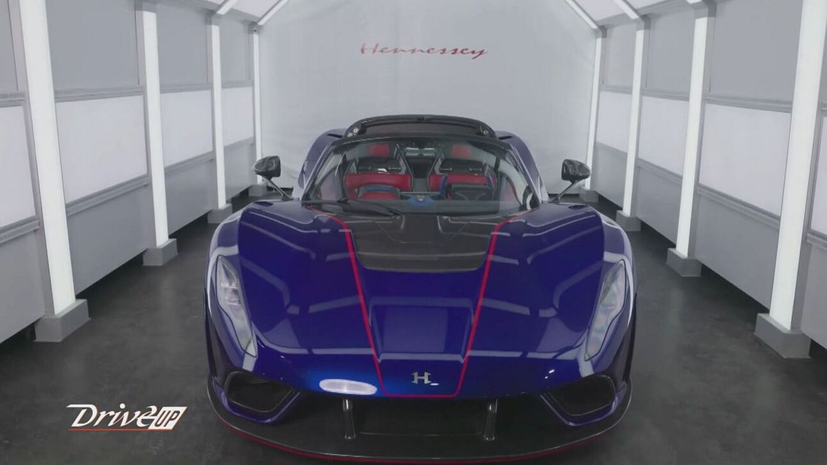 Hennessey Venom F5 Roadster, emozioni a cielo aperto
