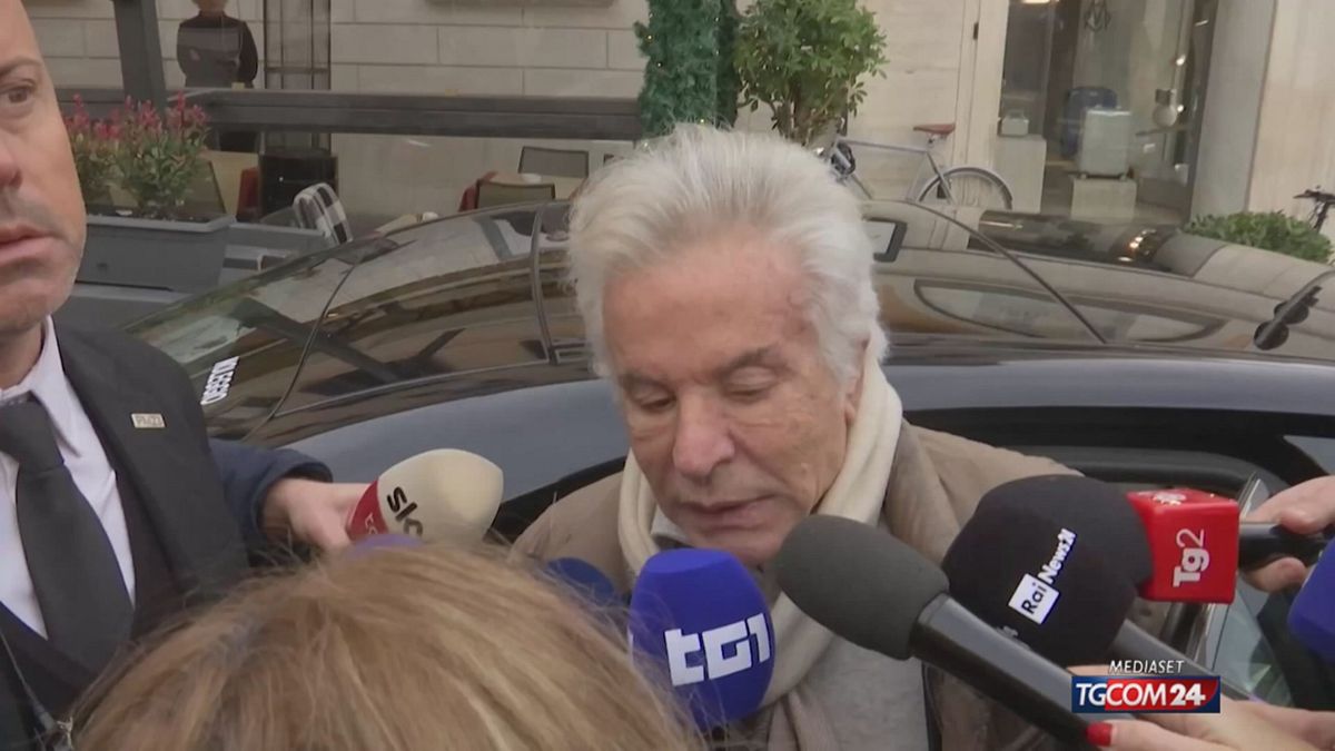 12.00 INT. GIAMMETTI SRV