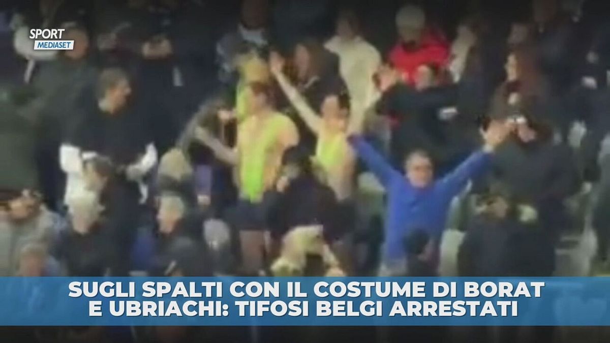 Travestiti da Borat e…