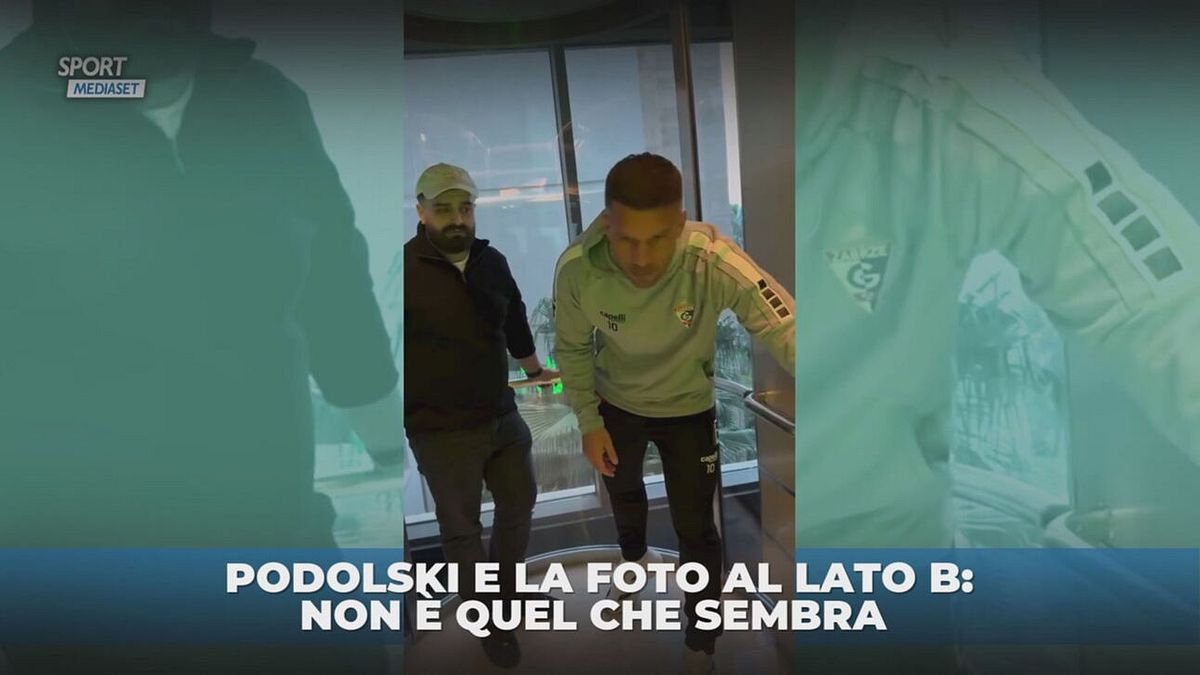 Podolski e… il lato B