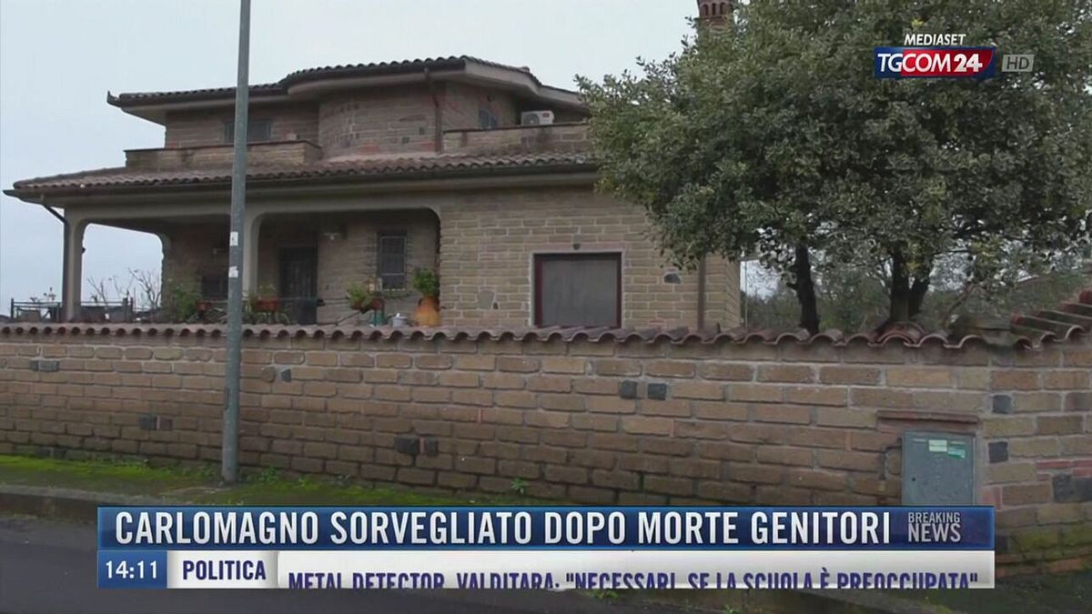 Breaking News delle 14.00 | Carlomagno sorvegliato dopo morte genitori