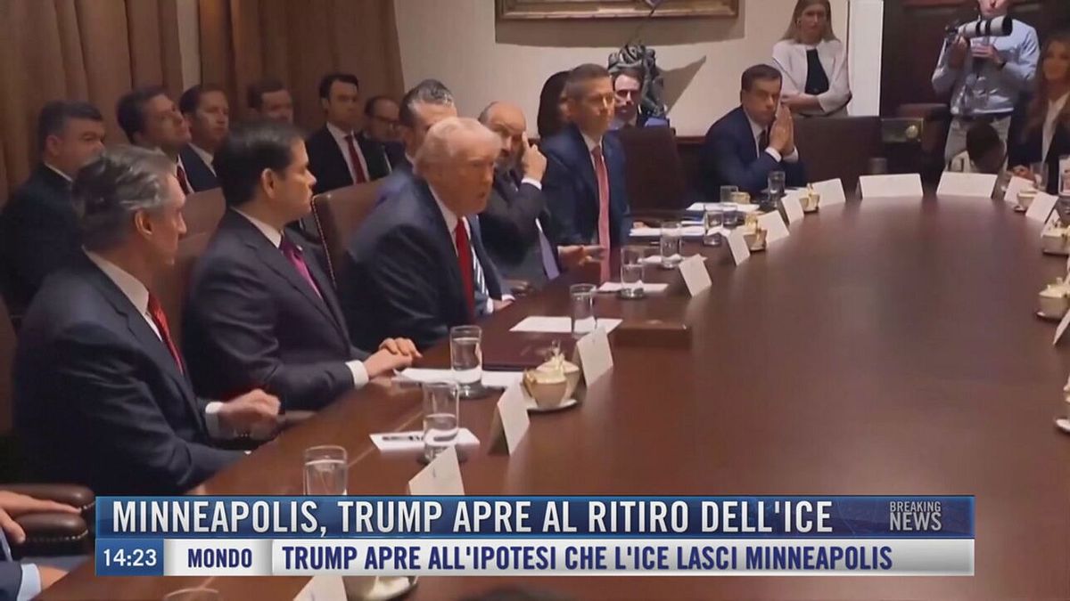 Breaking News delle 14.00 | Minneapolis, Trump apre al ritiro dell'Ice