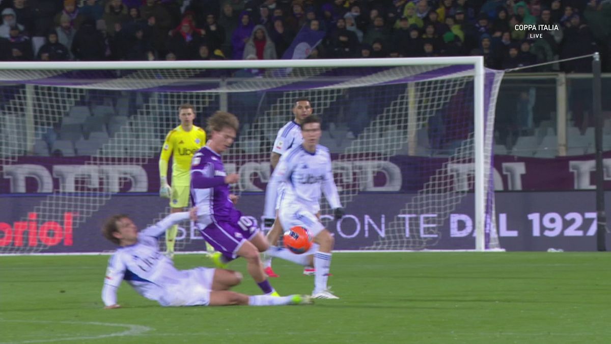 Fiorentina-Como, tutti gli episodi la moviola