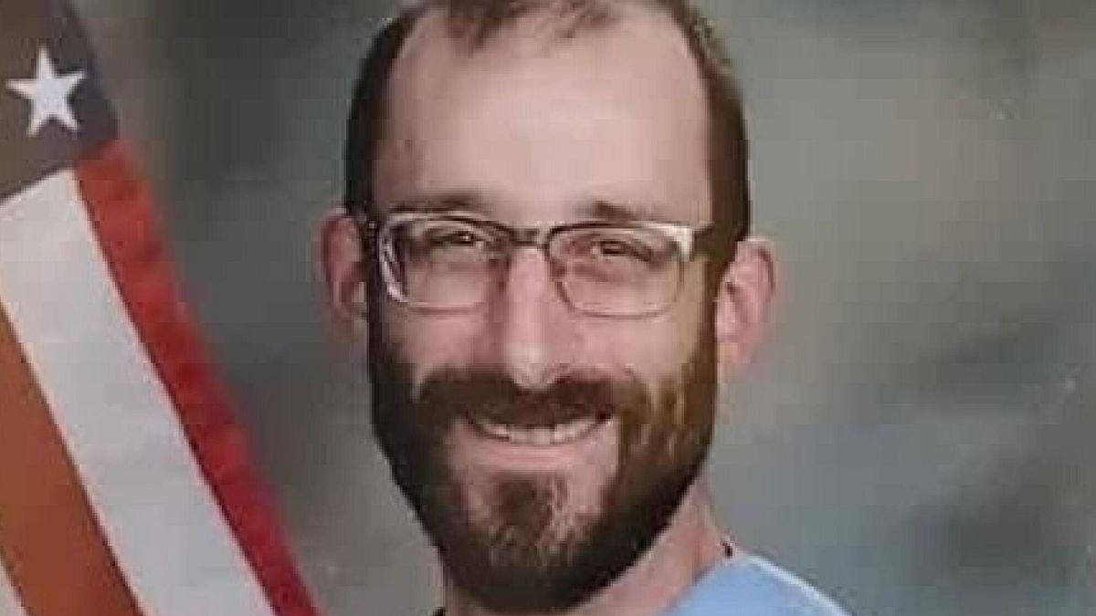 Alex Pretti, 37enne ucciso da un agente Ice a Minneapolis 