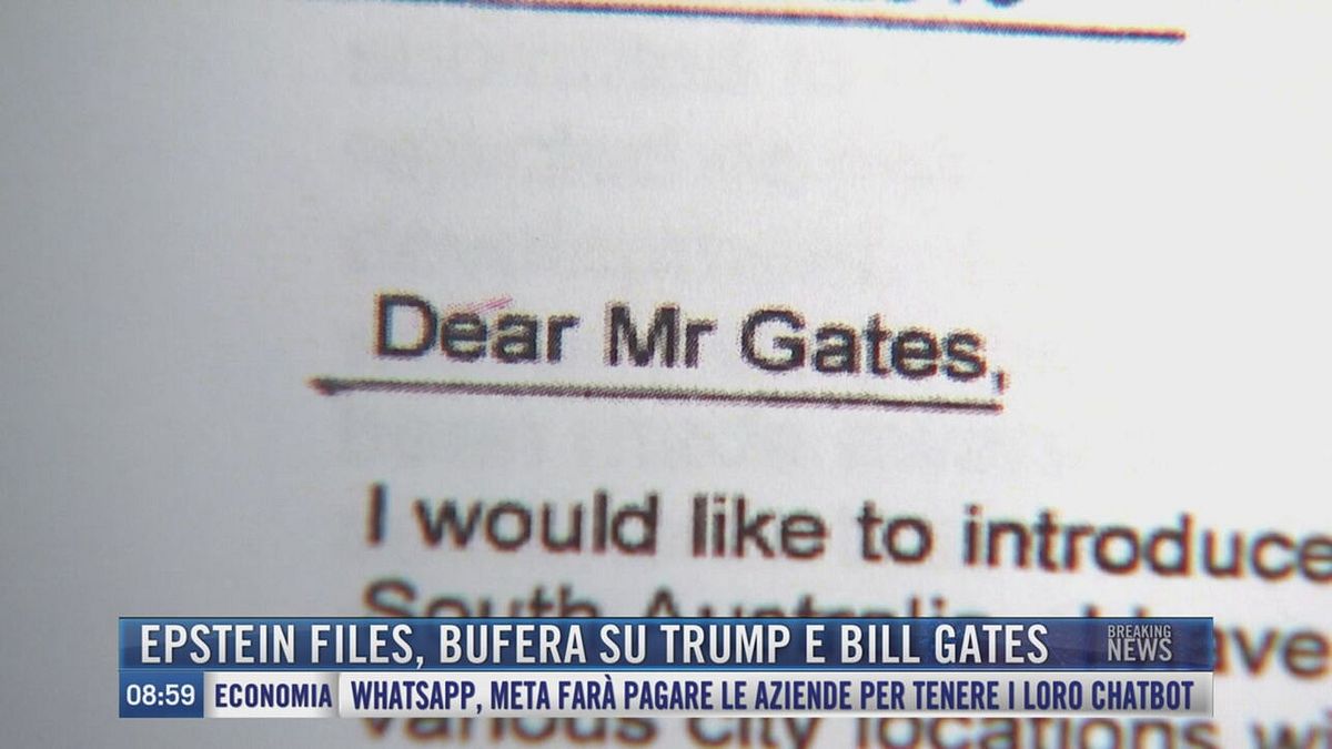 Breaking News delle 9.00 | Epstein files, bufera su Trump e Bill Gates