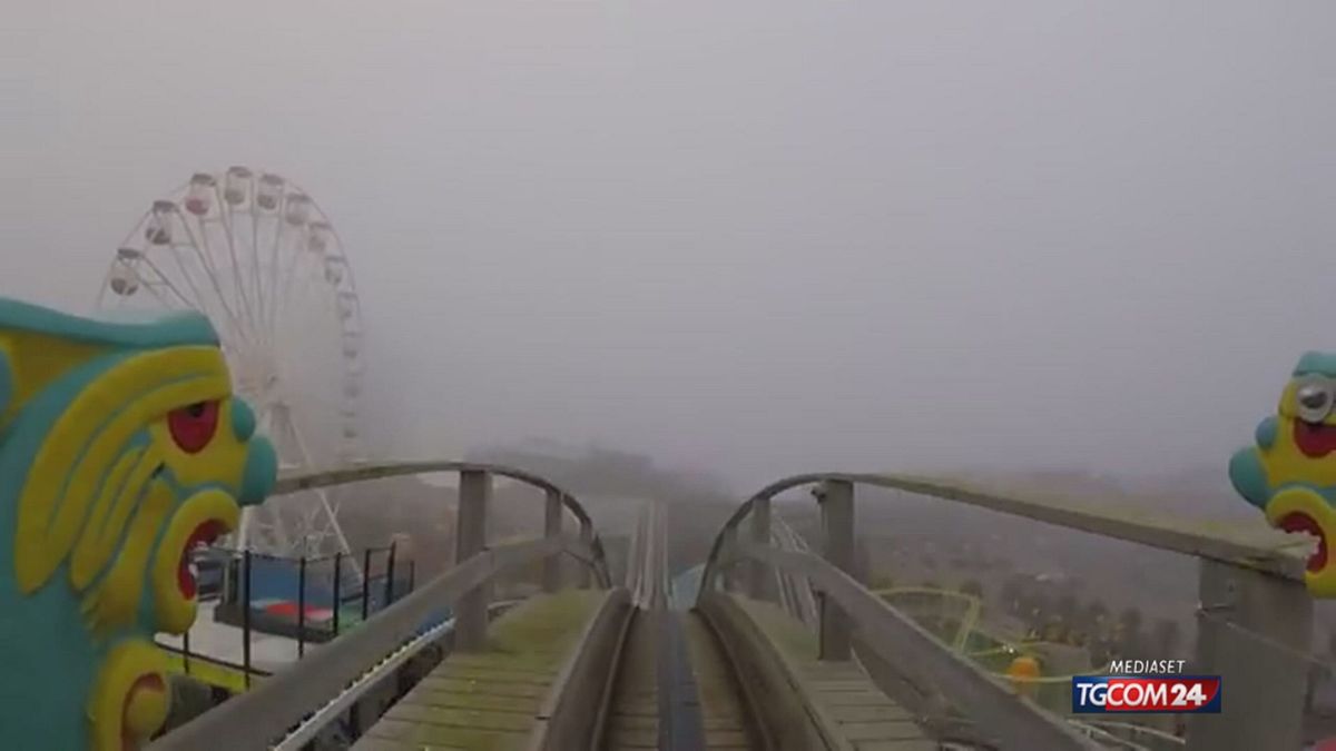 12.15 UK, SALVIAMO I ROLLERCOASTER