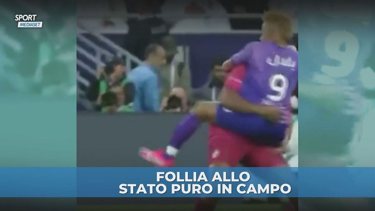 Calcio o wrestling: match di WWE in campo