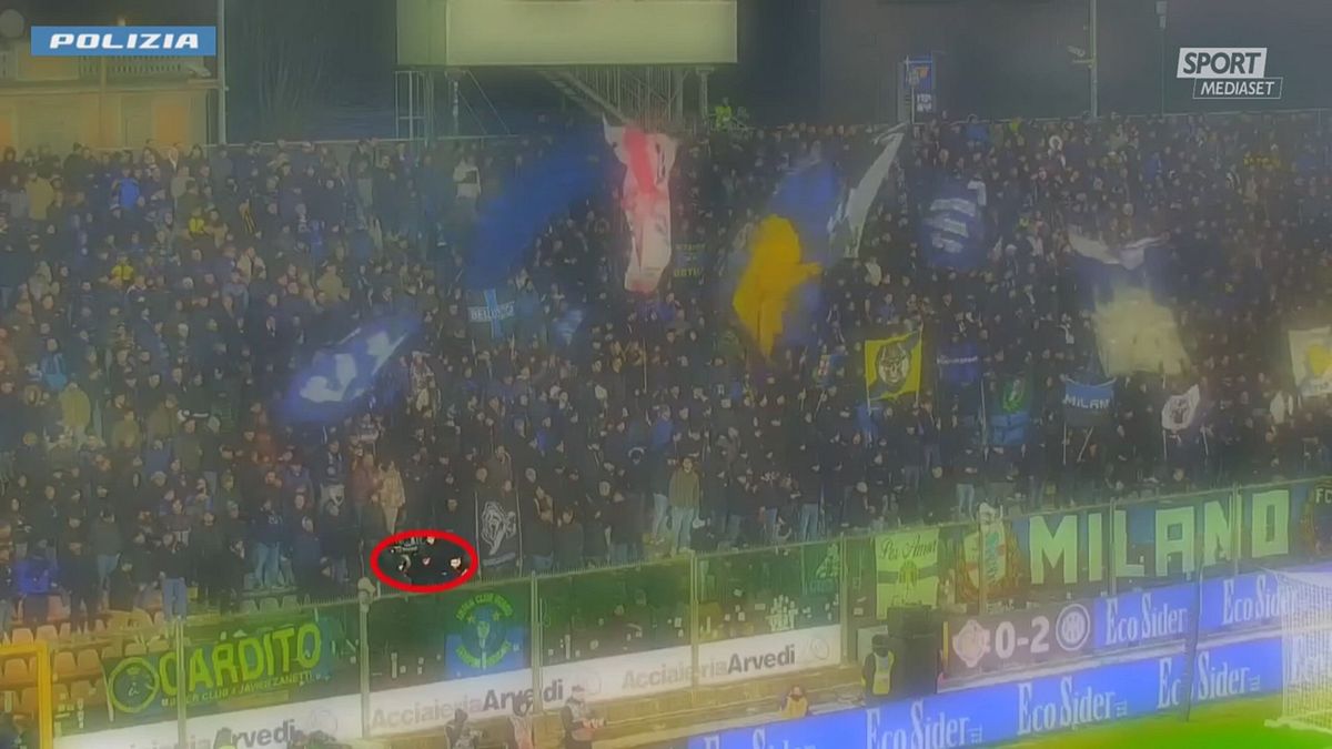 MCH LANCIO PETARDO CURVA INTER - POLIZIA MCH