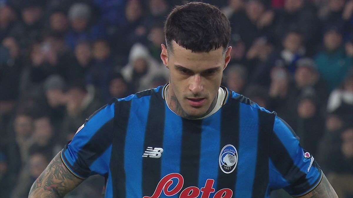 Scamacca non sbaglia dal dischetto, Atalanta-Juventus 1-0