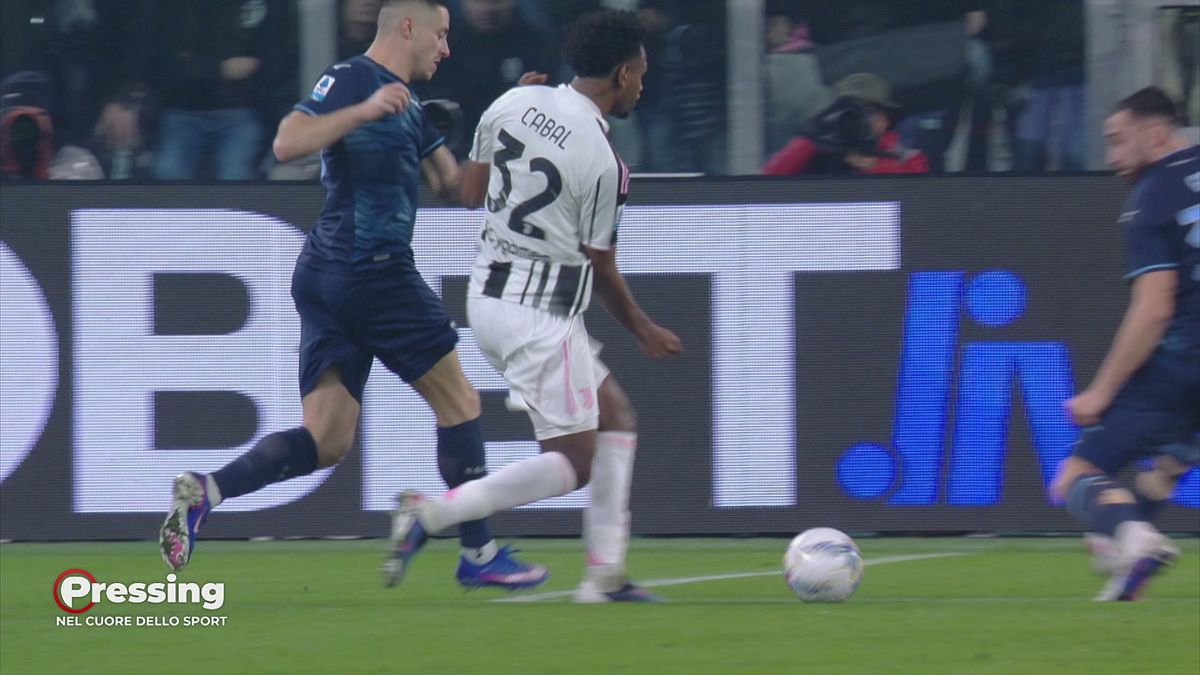 La moviola di Juventus-Lazio: contatto Gila-Cabal, era rigore?