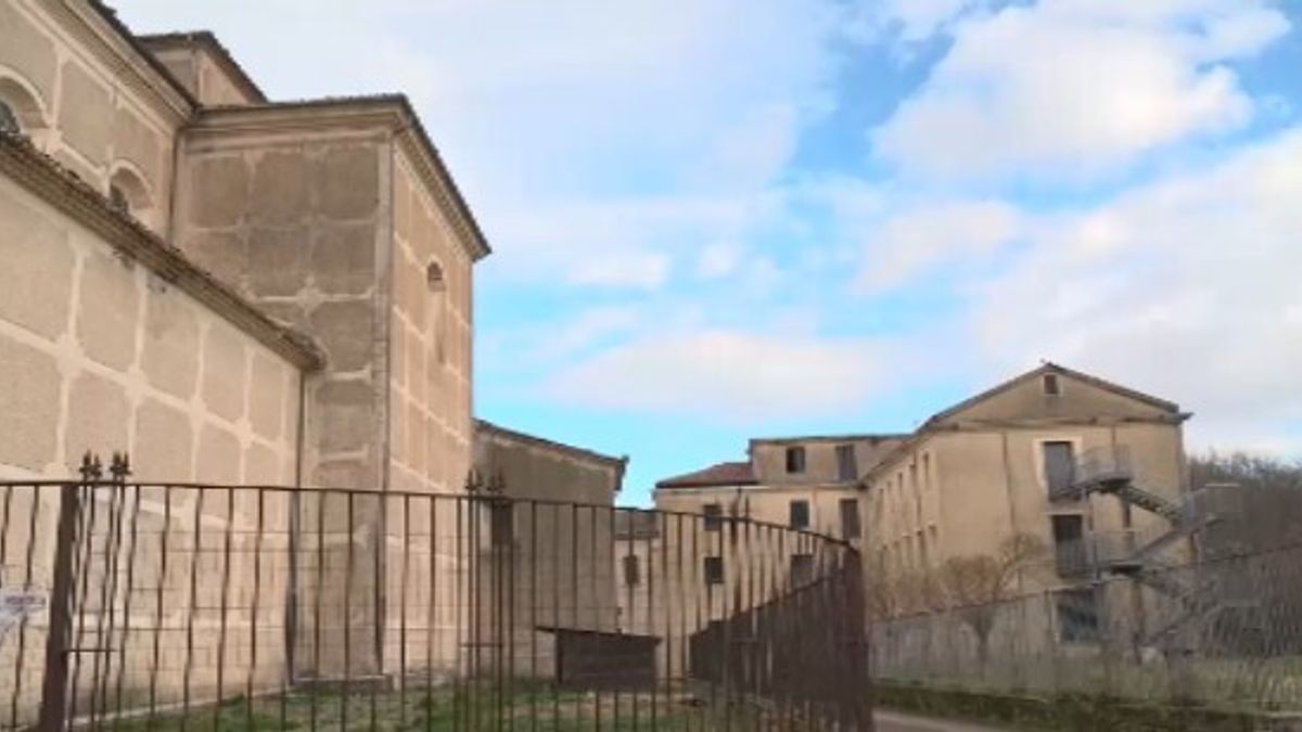 Avellino, i frati si barricano nel convento-museo"di San Francesco a Folloni