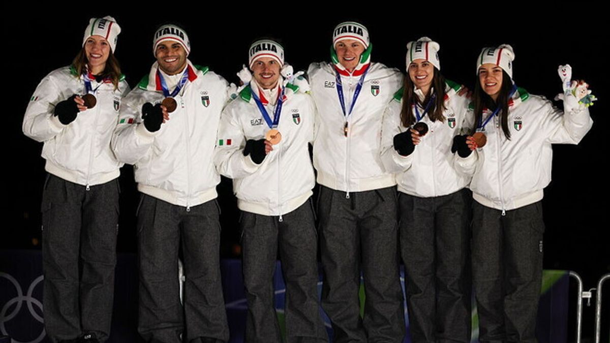 Verena HOFER, Emanuel RIEDER/Simon KAINZWALDNER, Dominik FISCHNALLER e Andrea VOETTER/Marion OBERHOFER: slittino, staffetta mista, bronzo