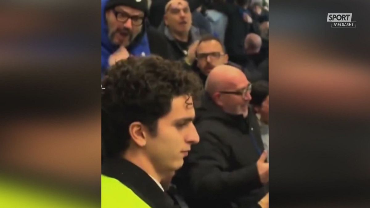 CLIP INSULTI ALLA DIRIGENZA JUVENTUS A SAN SIRO 15/2 SRV