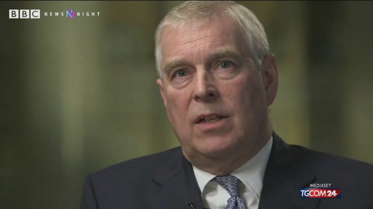 Epstein, il principe Andrea alla Bbc: "Mai incontrato Virginia"