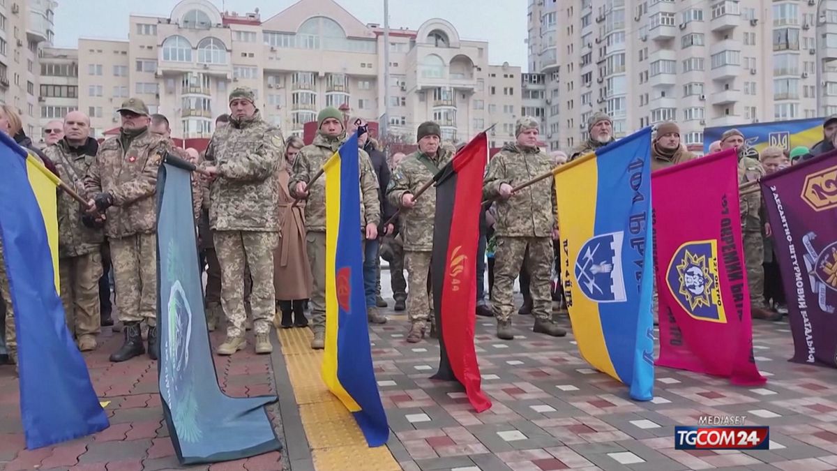 12.00 UCRAINA LA GIORNATA SRV