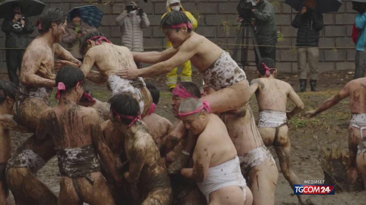 festival del fango in giappone per sito SRV