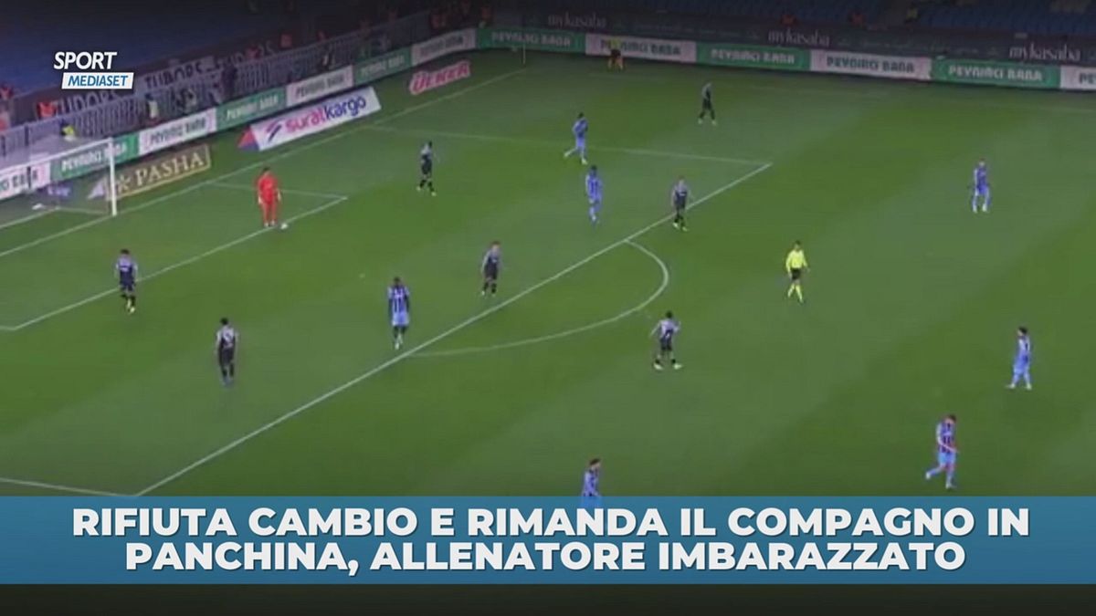 Rifiuta il cambio, allenatore gelato