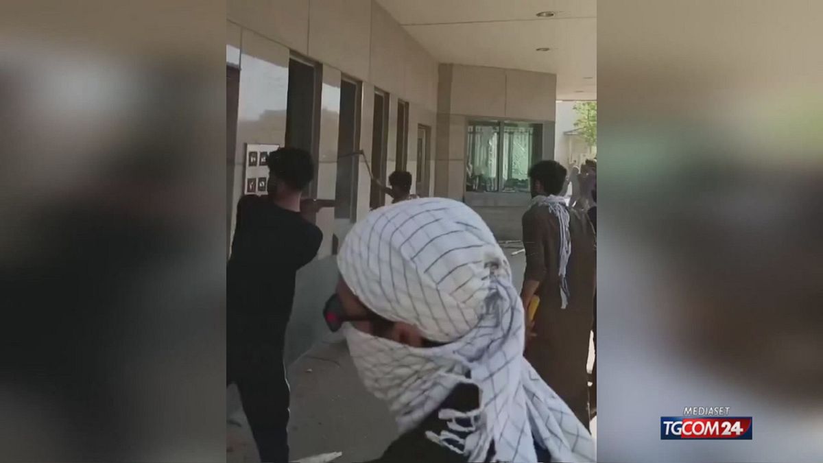 attacco consolato usa per sito COMPLETO SRV