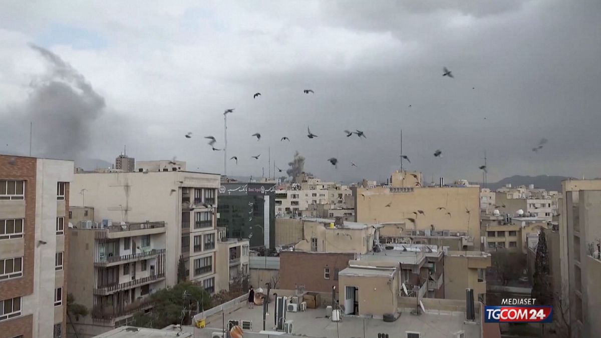 Iran, nuove potenti esplosioni a Teheran