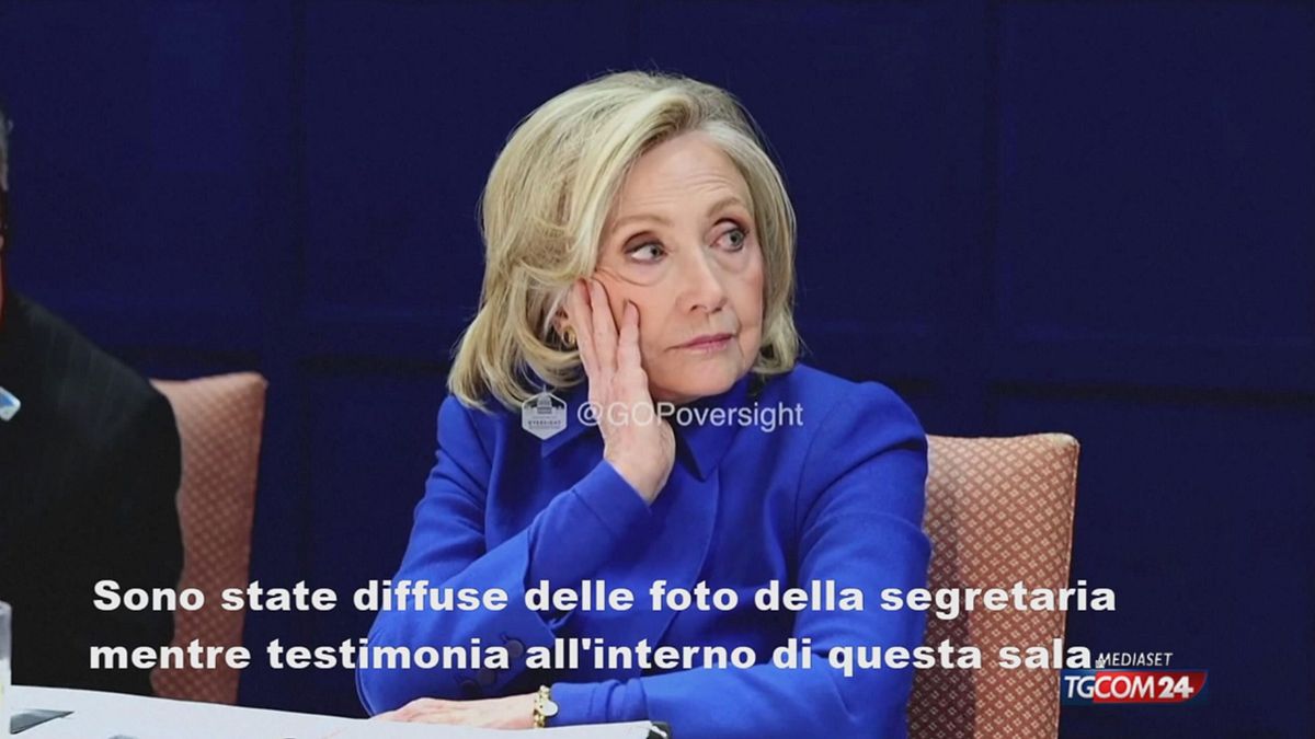 Hillary Clinton perde la pazienza durante la deposizione