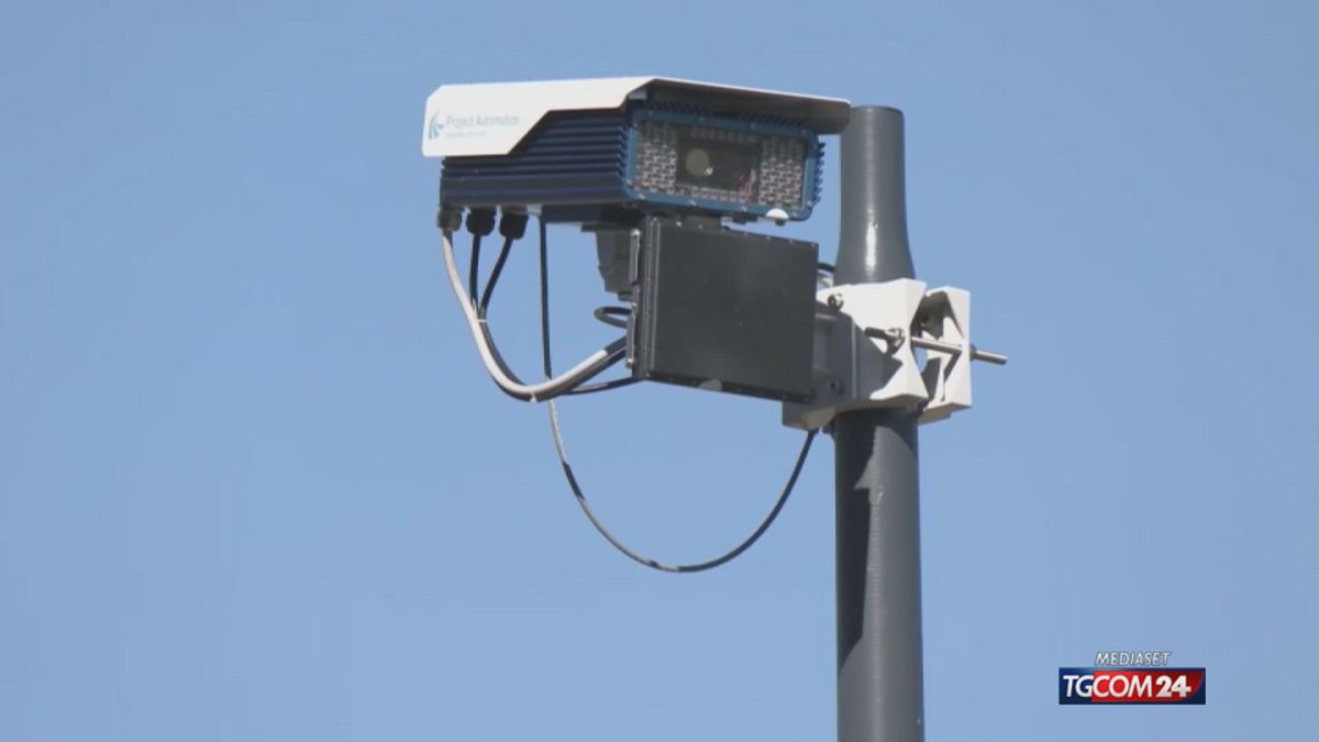 18.00 NAPOLI, STOP AUTOVELOX SRV