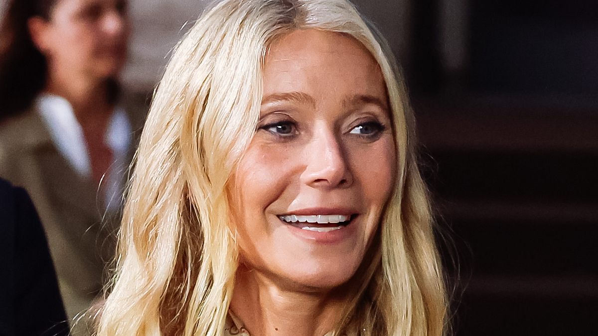 Capelli lunghi dopo i 50 anni: Gwyneth Paltrow alla sfilata di Gucci alla Milano Fashion Week primavera estate 2026