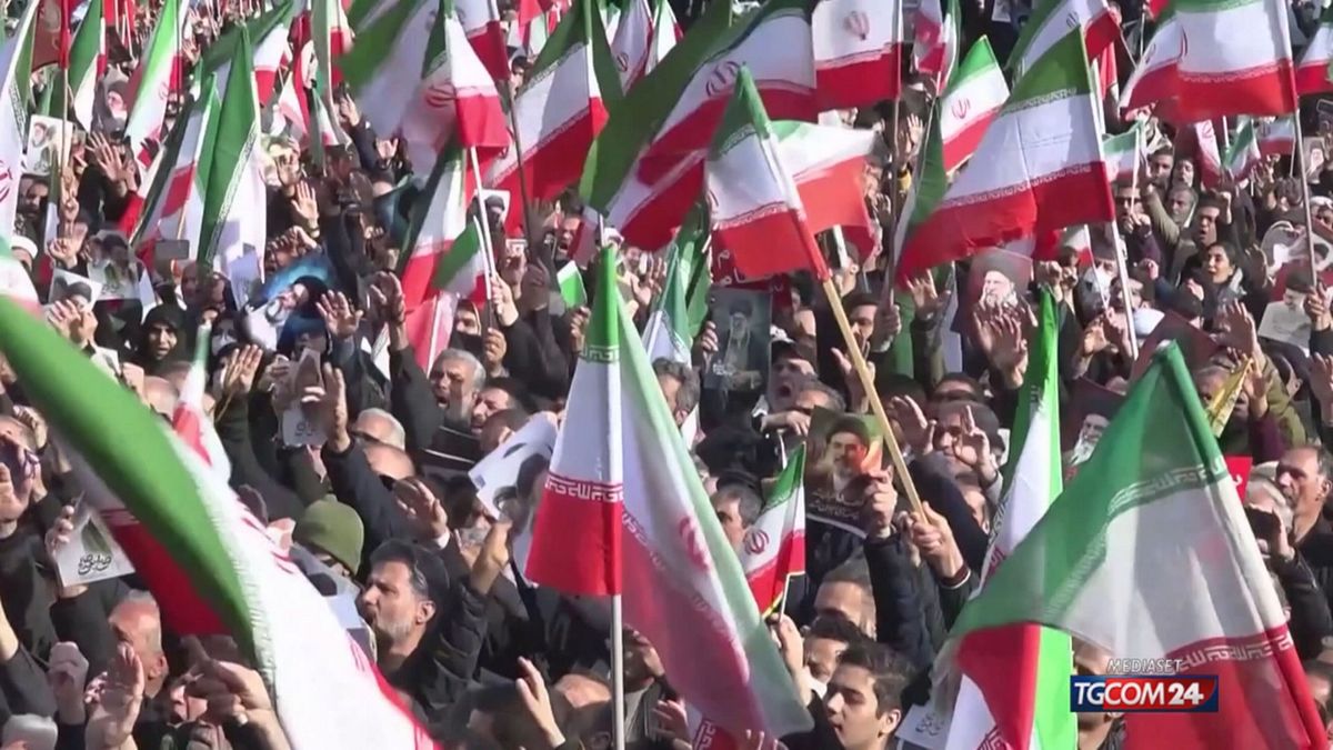 18.01 IRAN, MISTERO MOJTABA SRV