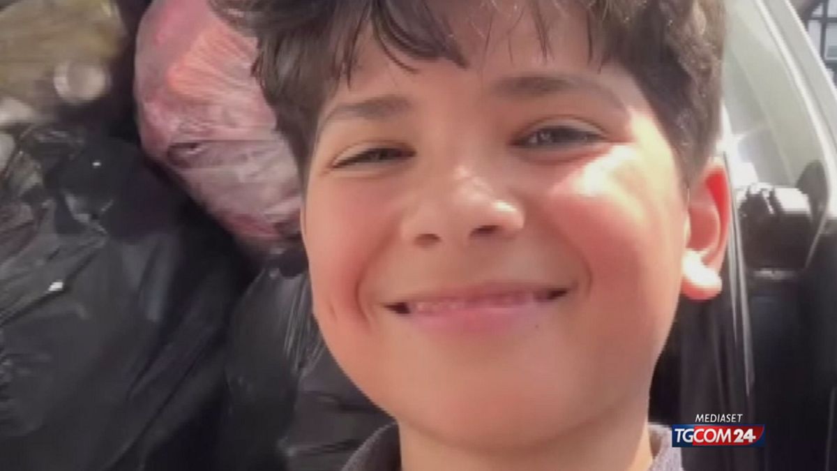 12.00 RYAN E LE LATTINE IN BENEFICIENZA SRV