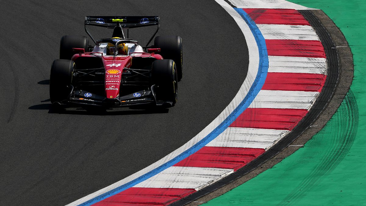  Lewis Hamilton - Ferrari #44