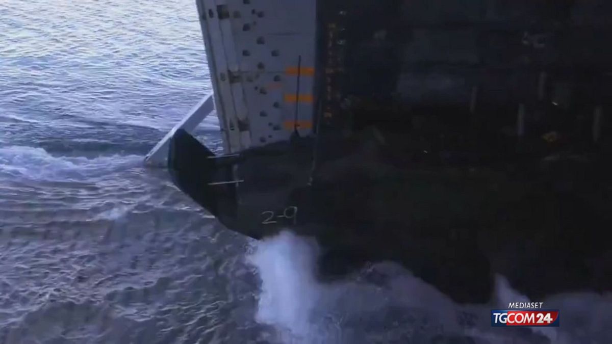 12.00 GUERRA ARRIVANO I MARINES