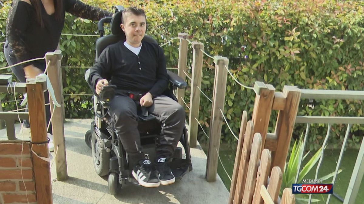 18.00 PIACENZA, INCIDENTE DISTRUGGE ATTREZZATURA A DISABILE SRV