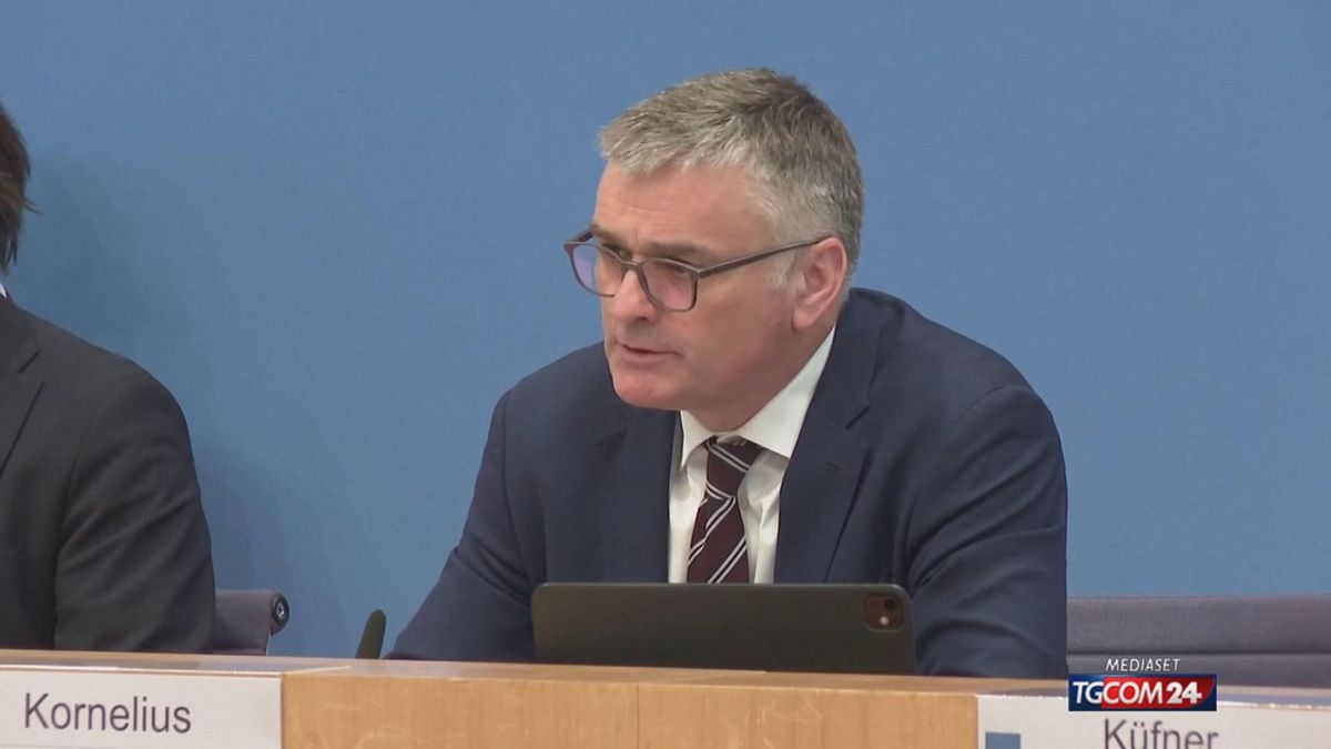 12.00 TRUMP E L'EUROPA SRV