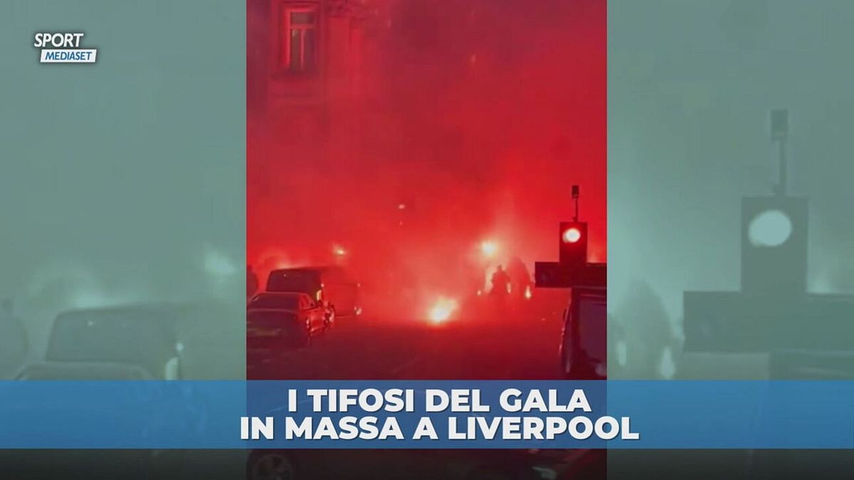 Tifosi del Galatasaray: trasferta vietata ma i tifosi "incendiano" Liverpool