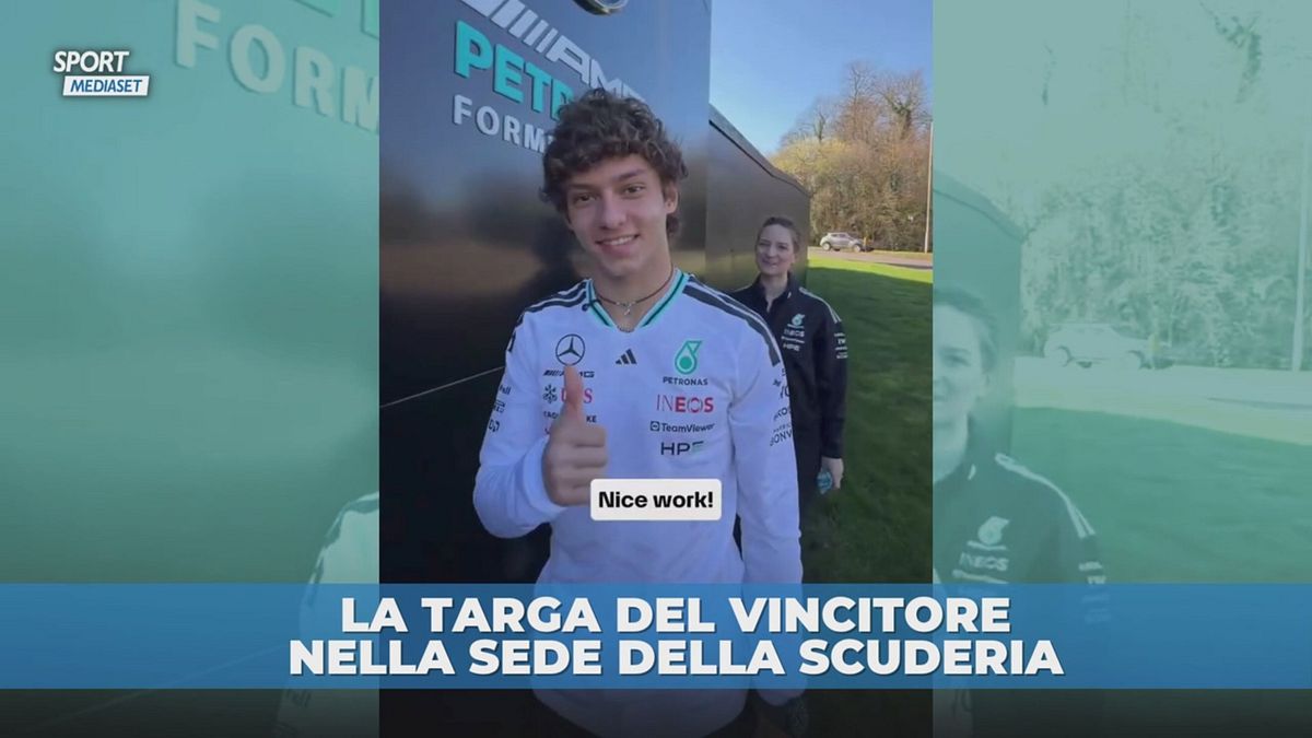 Antonelli: targhetta della prima vittoria fuori dalla sede Mercedes