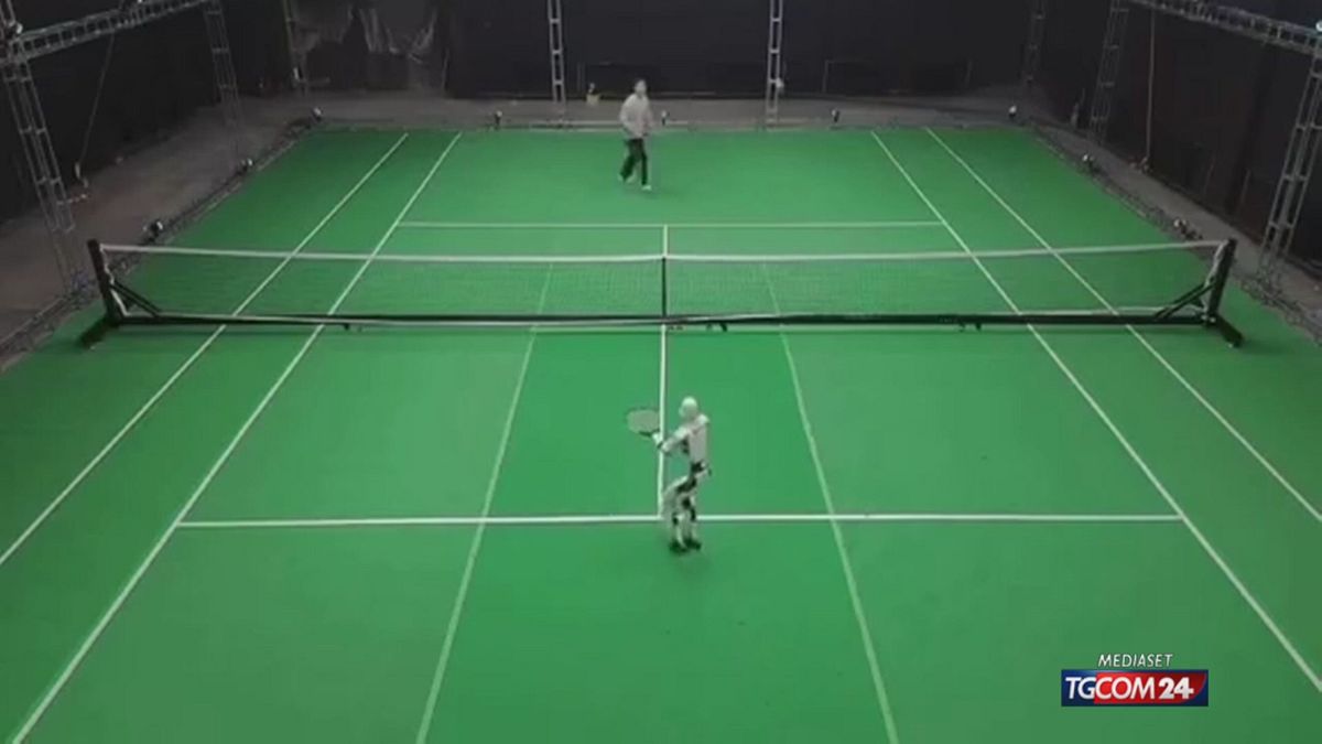 tennis robot SRV