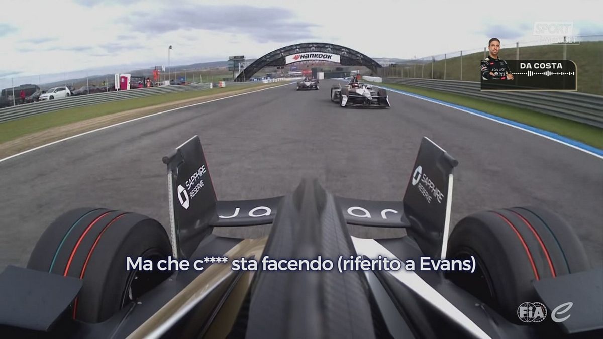 Jaguar, insulti via radio tra i piloti