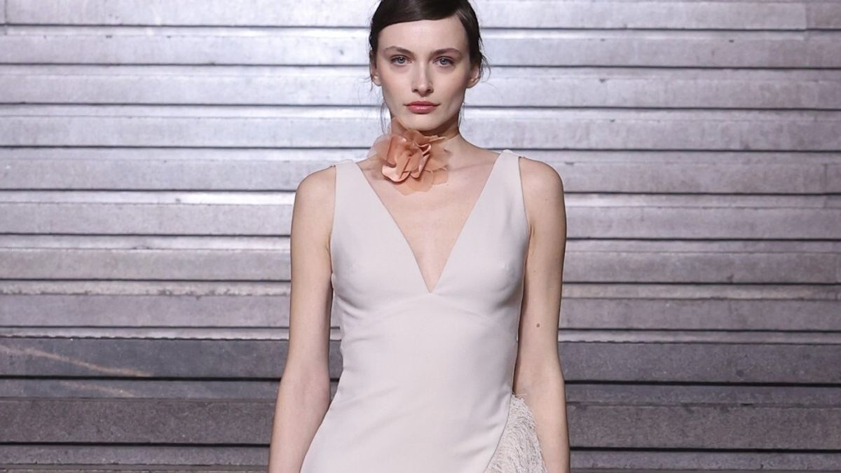 	Emé, sfilata evento alla Stazione Centrale di Milano