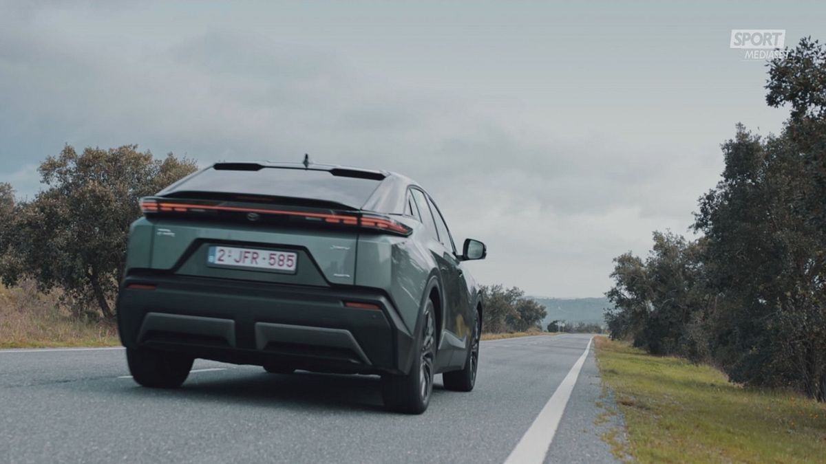 R4 SRV TOYOTA CH-R FARO SRV